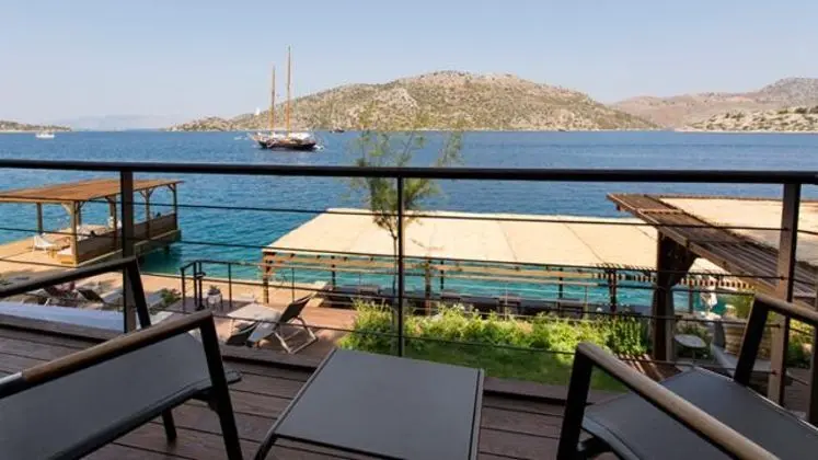Ultralux Mia 1, Deniz Manzaralı, Jakuzili ve Teraslı