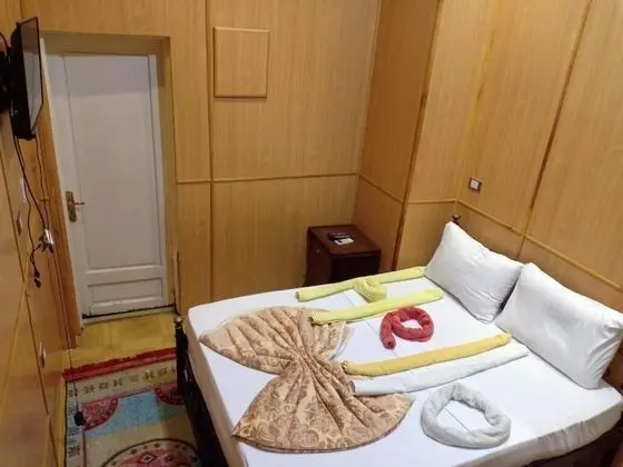 İki Ayrı Yataklı Oda, Özel Banyo