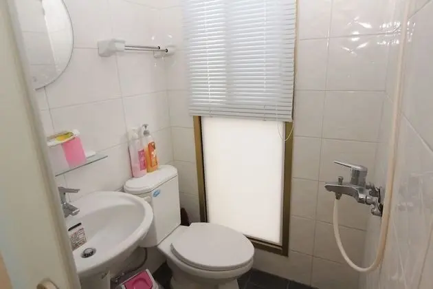 Basic Tek Büyük Yataklı Oda