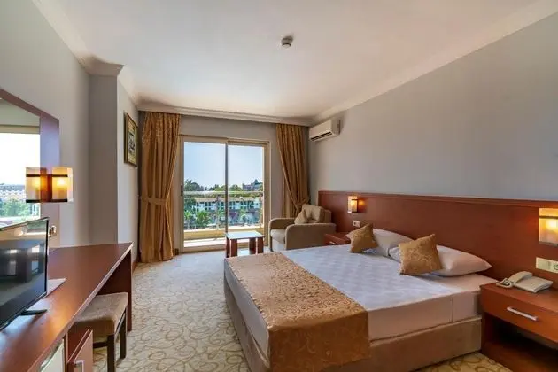 Standart Oda, Bahçe Manzaralı, Balkonlu