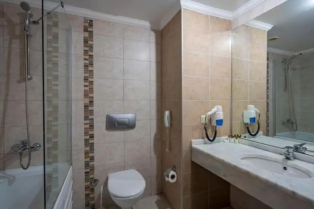 Standart Oda, Bahçe Manzaralı, Balkonlu