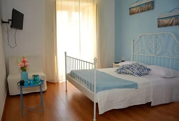 Üç Kişilik Oda, Balkon