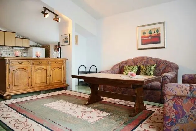 Apart Daire (Miba - close to the sea & parking - A)