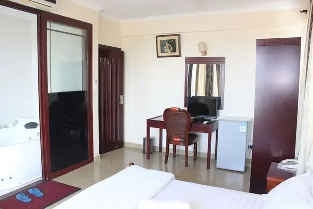 Deluxe Tek Büyük Yataklı Oda