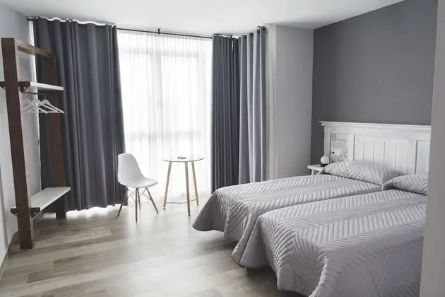 Tek Büyük veya İki Ayrı Yataklı Oda