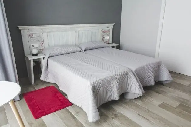 Tek Büyük veya İki Ayrı Yataklı Oda