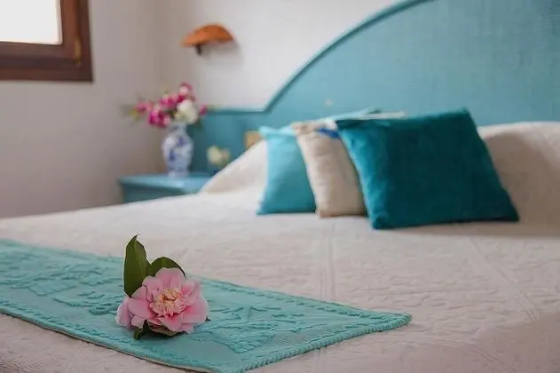 Classic Tek Büyük Yataklı Oda