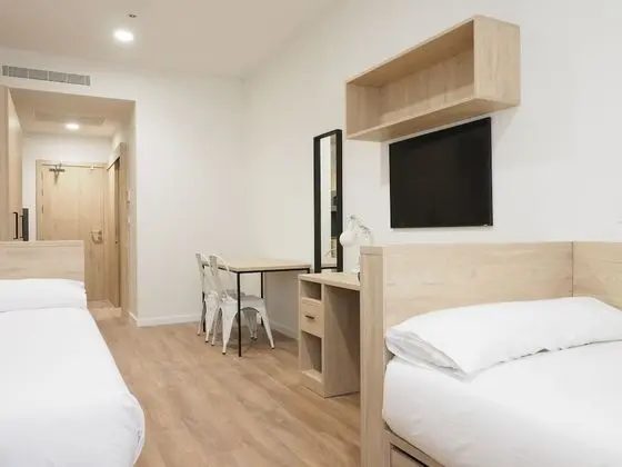 Standard Tek Büyük Yataklı Oda