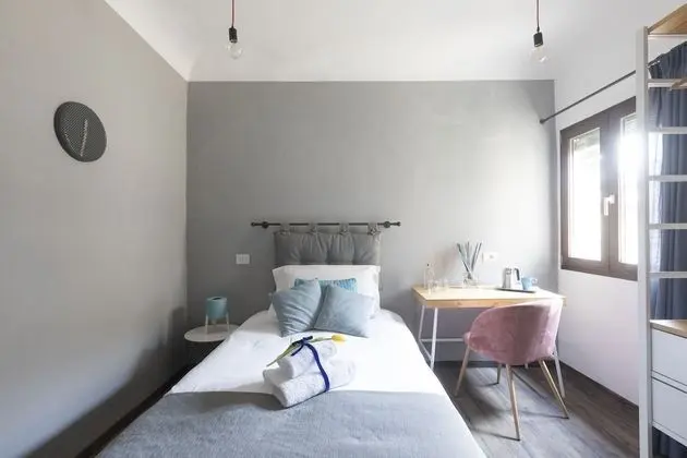 Tek Kişilik Oda, 1 Tek Kişilik Yatak, Sigara İçilmez