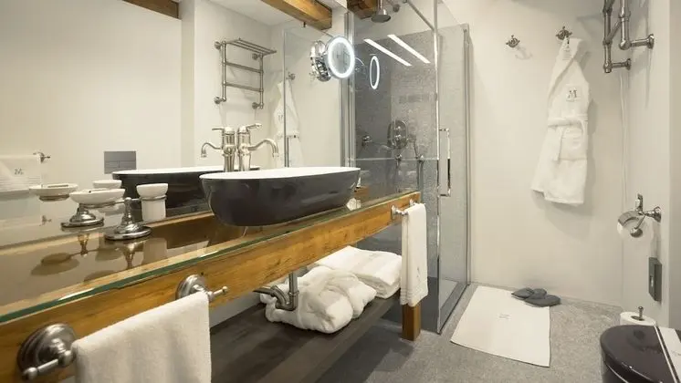 Standard Tek Büyük Yataklı Oda, 1 En Büyük (King) Boy Yatak (river view)