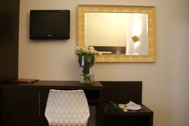 Comfort Tek Büyük Yataklı Oda