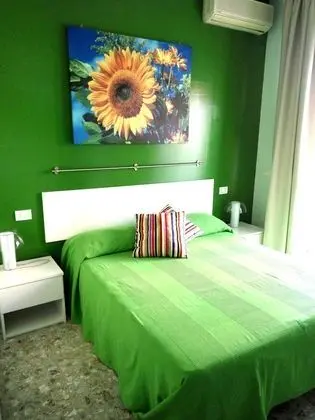 Standard Tek Büyük veya İki Ayrı Yataklı Oda, Balkon