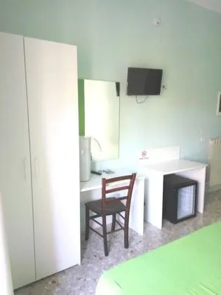 Standard Tek Büyük veya İki Ayrı Yataklı Oda, Balkon