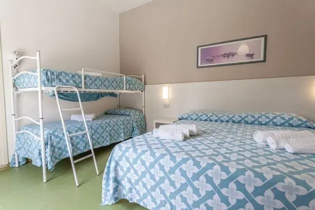 Basic Dört Kişilik Oda