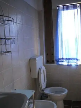 Oda, 2 Yatak Odası, Sigara İçilebilir, Buzdolabı