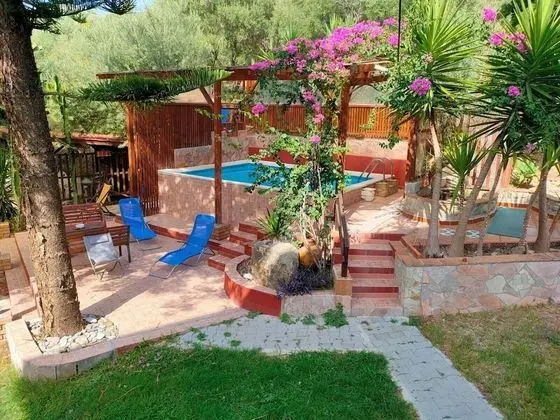 Oda, 2 Yatak Odası, Sigara İçilebilir, Buzdolabı