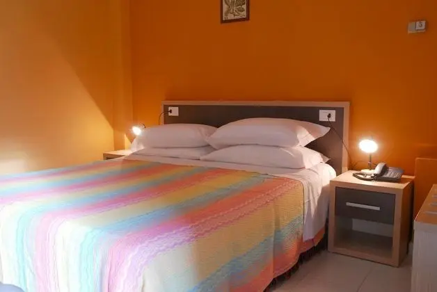 Standard Tek Büyük Yataklı Oda