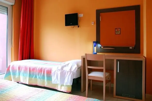 Standard Üç Kişilik Oda