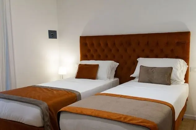 Tek Büyük veya İki Ayrı Yataklı Oda, Balkon