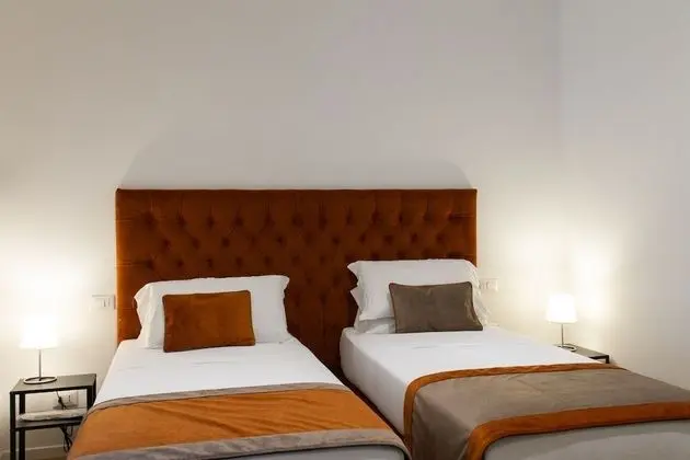 Tek Büyük veya İki Ayrı Yataklı Oda, Balkon