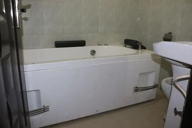 Deluxe Tek Büyük Yataklı Oda, 1 Büyük (Queen) Boy Yatak
