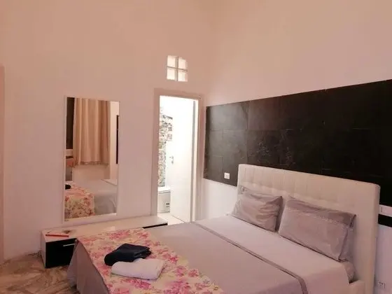 Deluxe Tek Büyük Yataklı Oda, Özel Banyo (May)