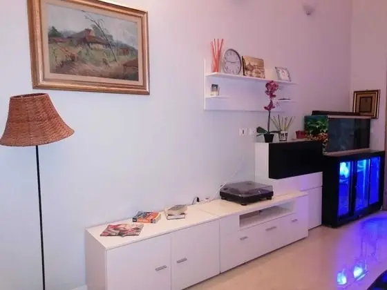 Deluxe Tek Büyük Yataklı Oda, Özel Banyo (May)