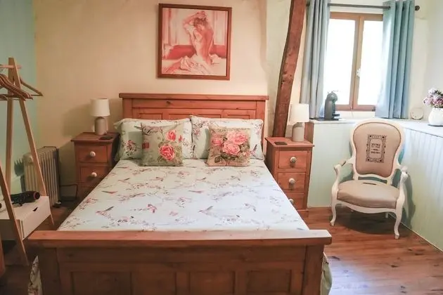 Classic Üç Kişilik Oda, Bahçe Manzaralı