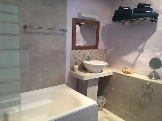 Classic Üç Kişilik Oda, Bahçe Manzaralı