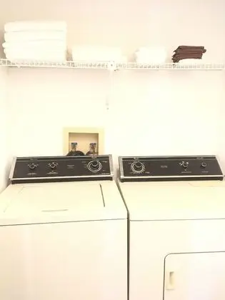 Ev, 3 Yatak Odası, Bahçe Manzaralı, Havuz Kenarı