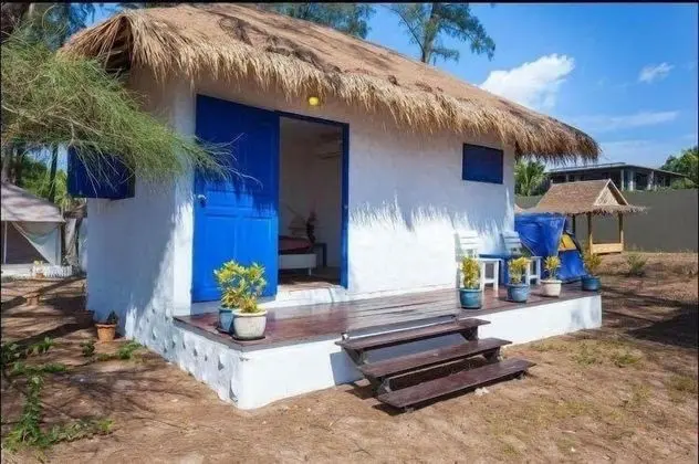 Villa (Beachfront Room Villa)