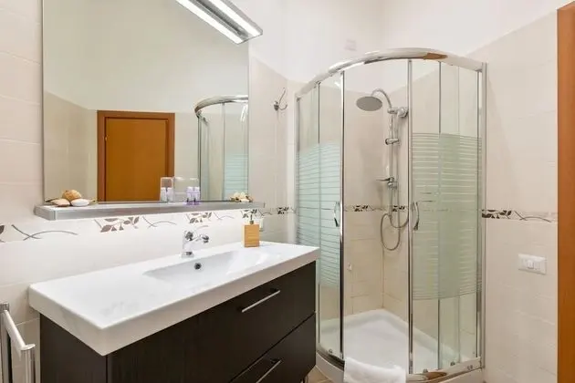 Deluxe Oda (Augusto)