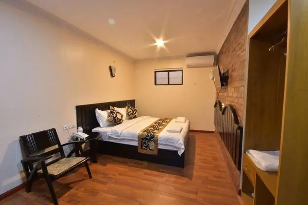 Standard Tek Büyük Yataklı Oda