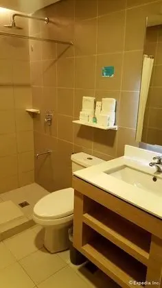 Oda, 2 Büyük (Queen) Boy Yatak, Sigara İçilmez