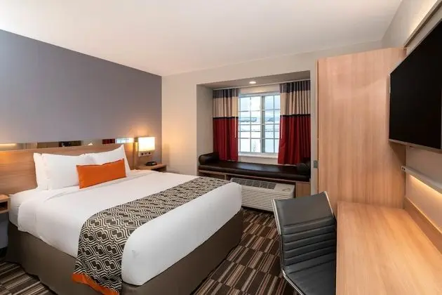 ADA Mobility Accessible Studio Suite, 1 Queen Bed with Sofa Bed, Non Smoking