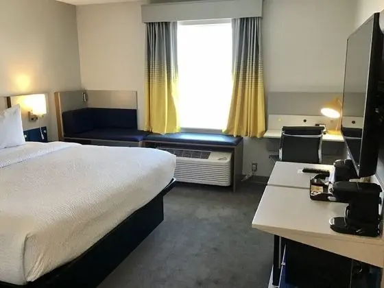 Süit, 1 En Büyük (King) Boy Yatak, Engellilere Uygun, Sigara İçilmez (Mobility)