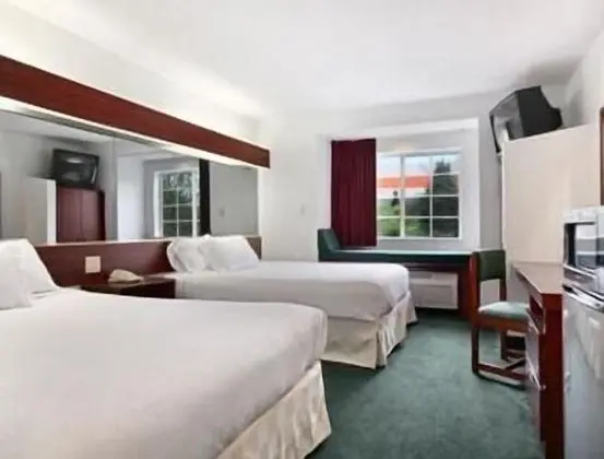 Standard Oda, 2 Büyük (Queen) Boy Yatak