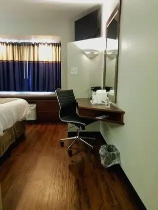 Standard Oda, 1 Büyük (Queen) Boy Yatak, Sigara İçilmez