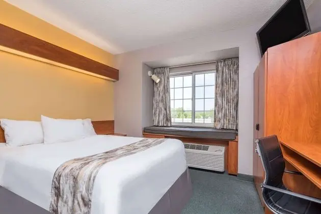 Standard Oda, 1 Büyük (Queen) Boy Yatak