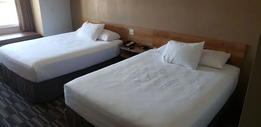 Deluxe Oda, 2 Büyük (Queen) Boy Yatak, Sigara İçilmez