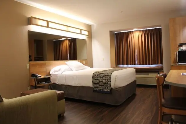 Stüdyo Süit, 1 Büyük (Queen) Boy Yatak, Engellilere Uygun, Sigara İçilmez