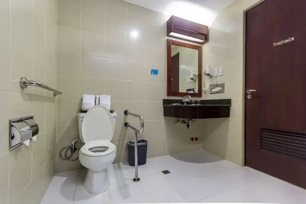 Oda, 1 Büyük (Queen) Boy Yatak, Sigara İçilmez, Şehir Manzaralı