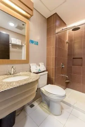 Oda, 2 Büyük (Queen) Boy Yatak, Sigara İçilmez