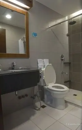 Oda, 2 Büyük (Queen) Boy Yatak, Sigara İçilmez