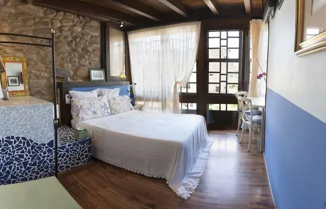 Tek Büyük Yataklı Oda (El Mar)