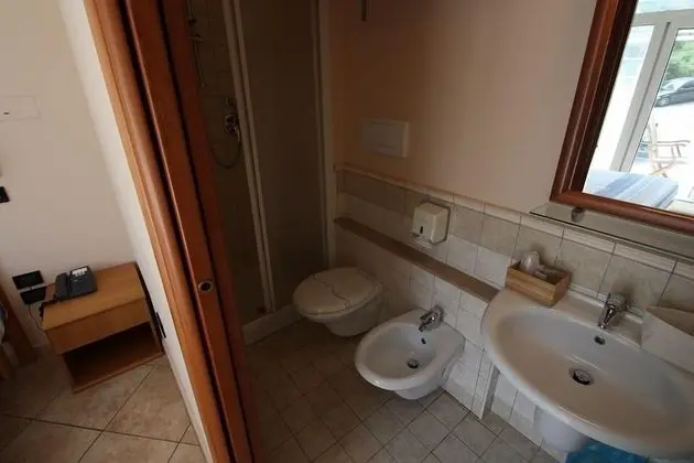 Basic Tek Büyük veya İki Ayrı Yataklı Oda, Deniz Manzaralı (Per Colpa di un Gabbiano)