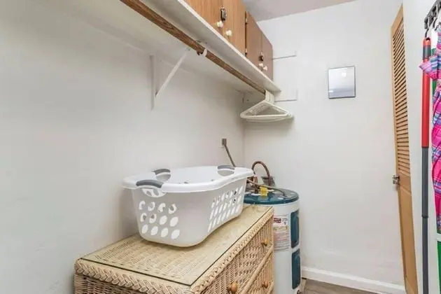 Daire (Gorgeous Nautical Condo Near Beach)