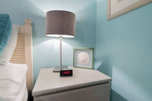 Daire (Gorgeous Nautical Condo Near Beach)