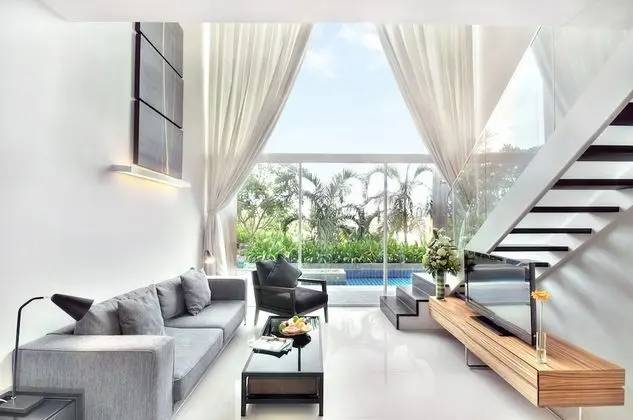 Duplex 2 Bedrooms Pool Access with Bathtub