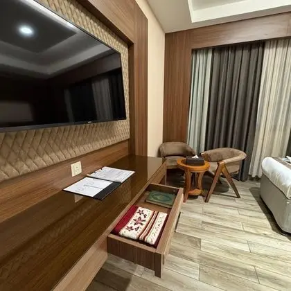 Üç Kişilik Oda